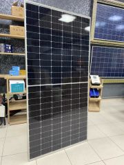 560 W HALF-CUT MONOKRİSTAL GÜNEŞ PANELİ