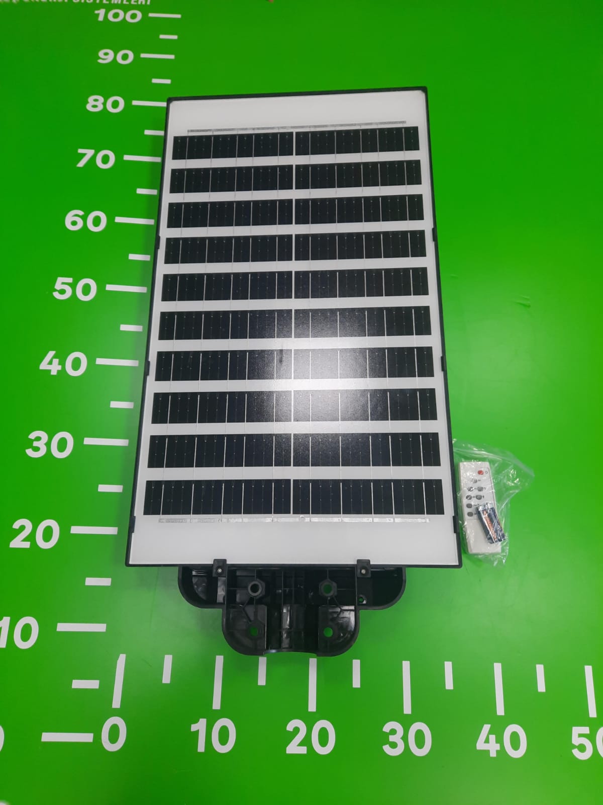 2000 WAT GÜNEŞ ENERJİLİ PROJEKTÖR